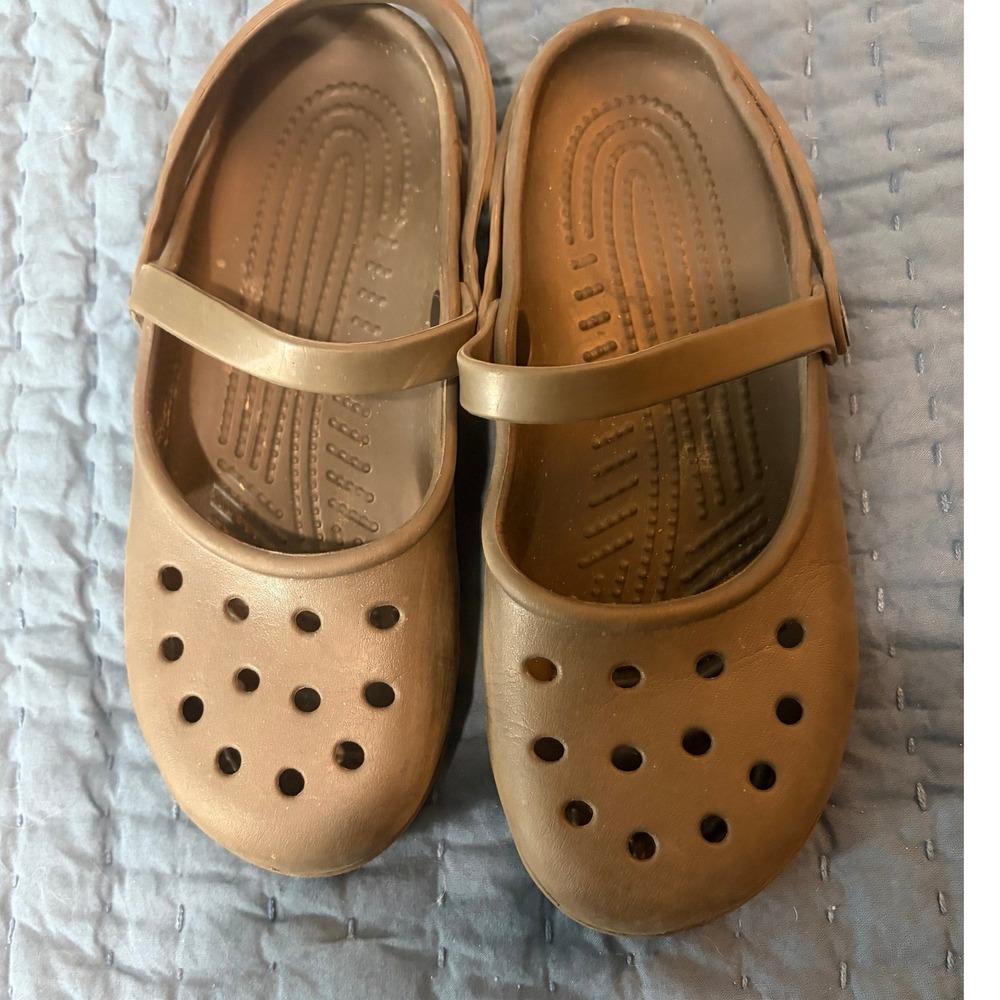 Crocs Mary Jane Clogs Chocolate Brown Women Size 8 Comfort Slip On Flats Casual